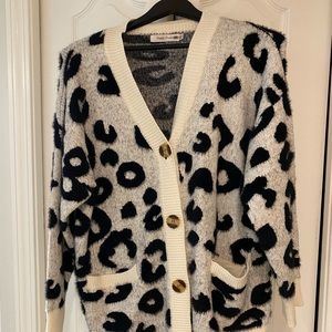 Simply Couture Leopard print cardigan